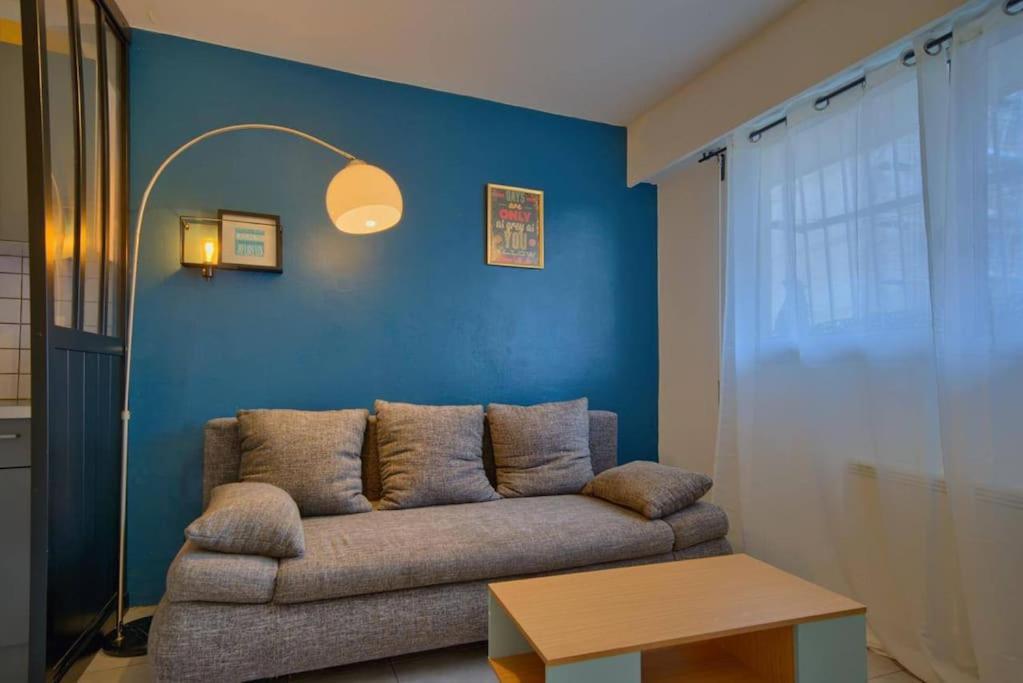 Appartement, En Plein Centre , Face A La Gare Centrale, Centre Nice