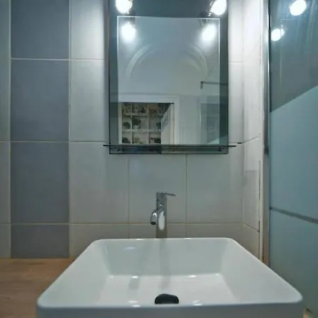 Charmant Appartement, En Plein Centre , Face A La Gare Centrale, Nice Centre Exterior photo