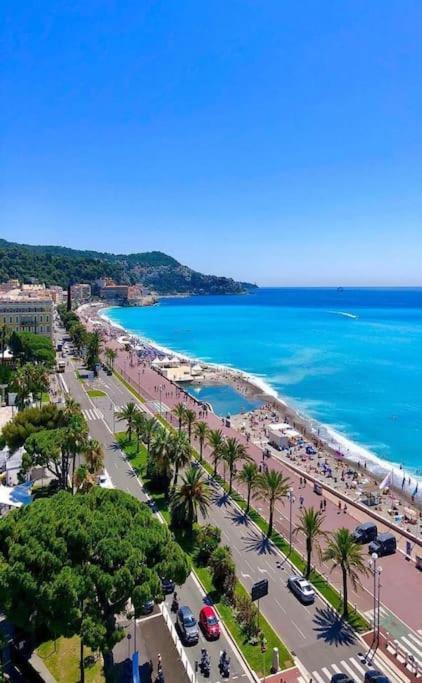 Apartment Appartement, En Plein Centre , Face A La Gare Centrale, Centre