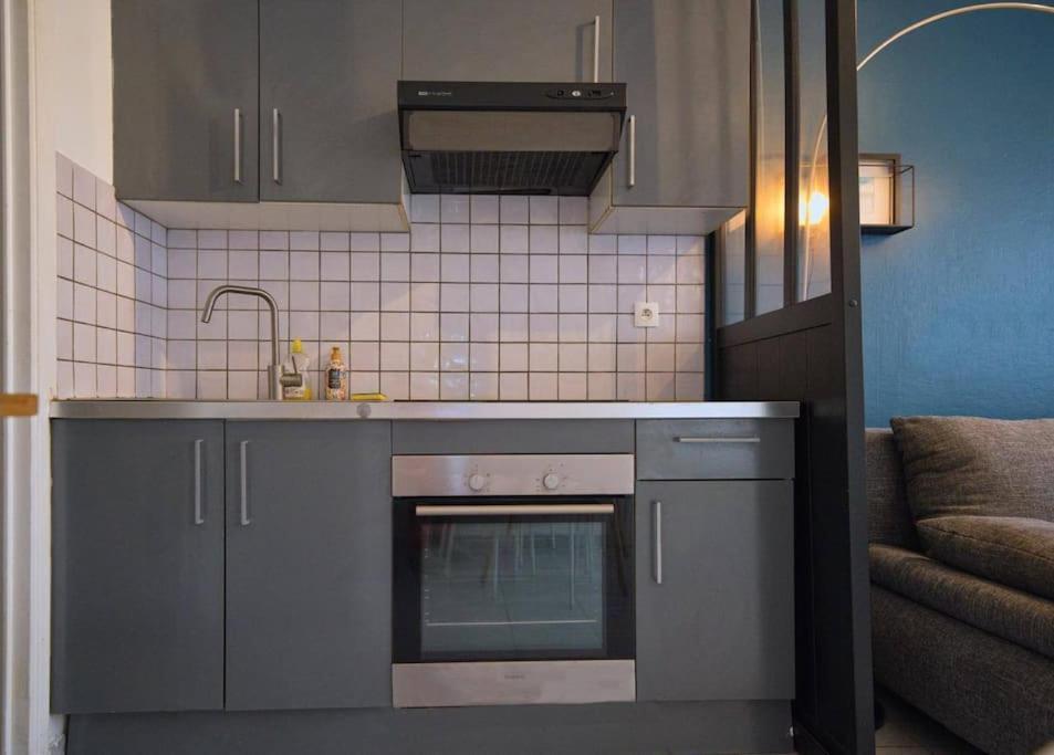 Appartement, En Plein Centre , Face A La Gare Centrale, Centre Apartment *
