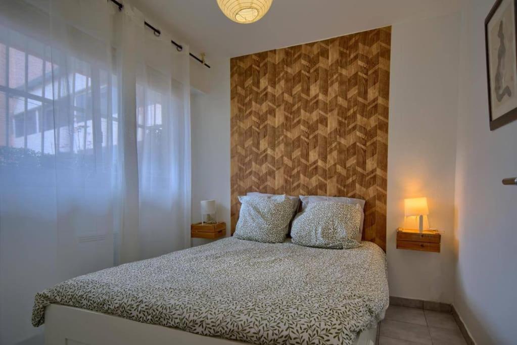 Apartment Appartement, En Plein Centre , Face A La Gare Centrale, Centre